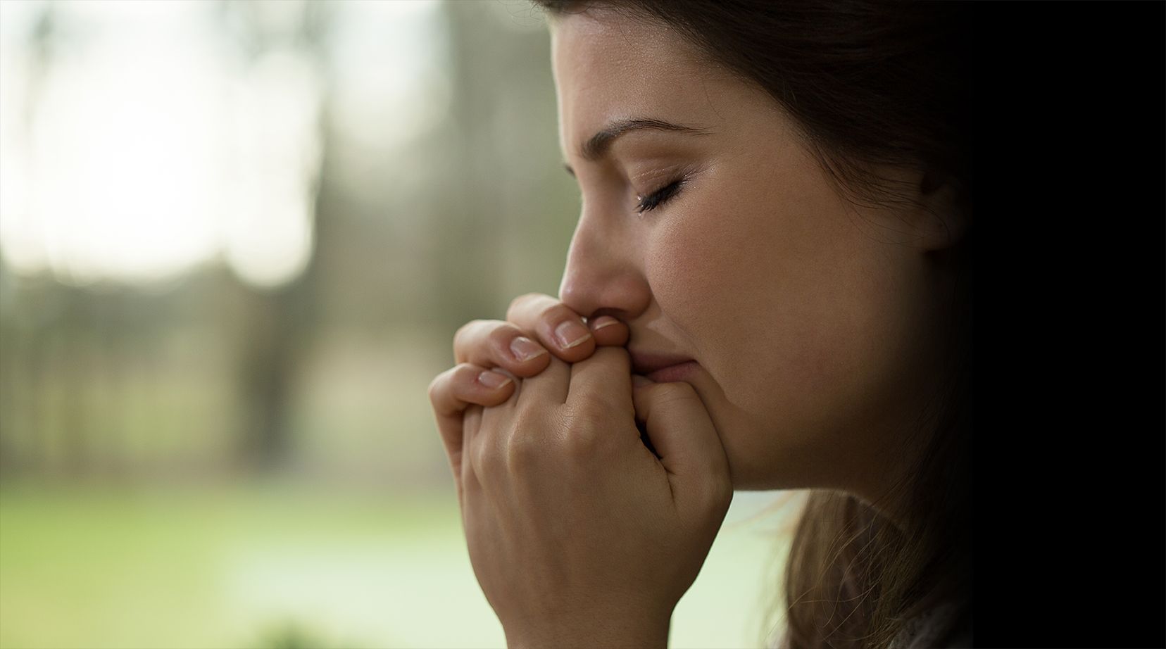 woman praying